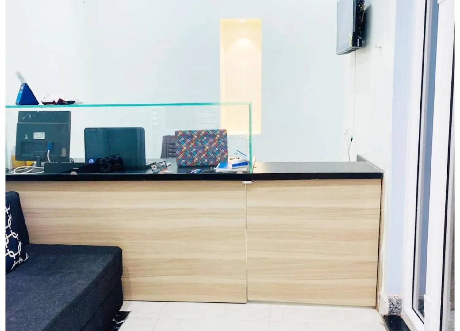 Hotel The Banaras Inn !Near Kashi Vishwanath Temple - Providing Air Conditioned And Well Decorated Rooms With Free Wi-Fi - Best Hotel In 瓦拉纳西