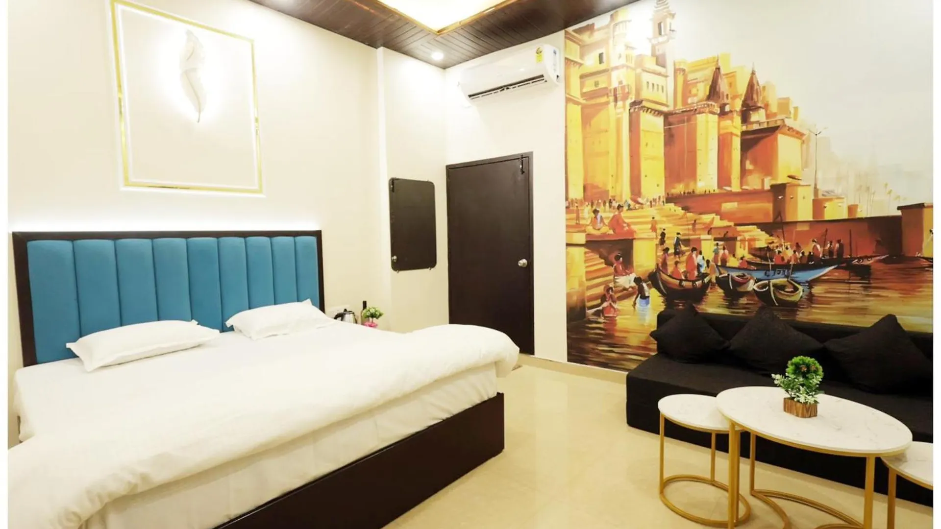 Hotel The Banaras Inn !Near Kashi Vishwanath Temple - Providing Air Conditioned And Well Decorated Rooms With Free Wi-Fi - Best Hotel In Varanasi