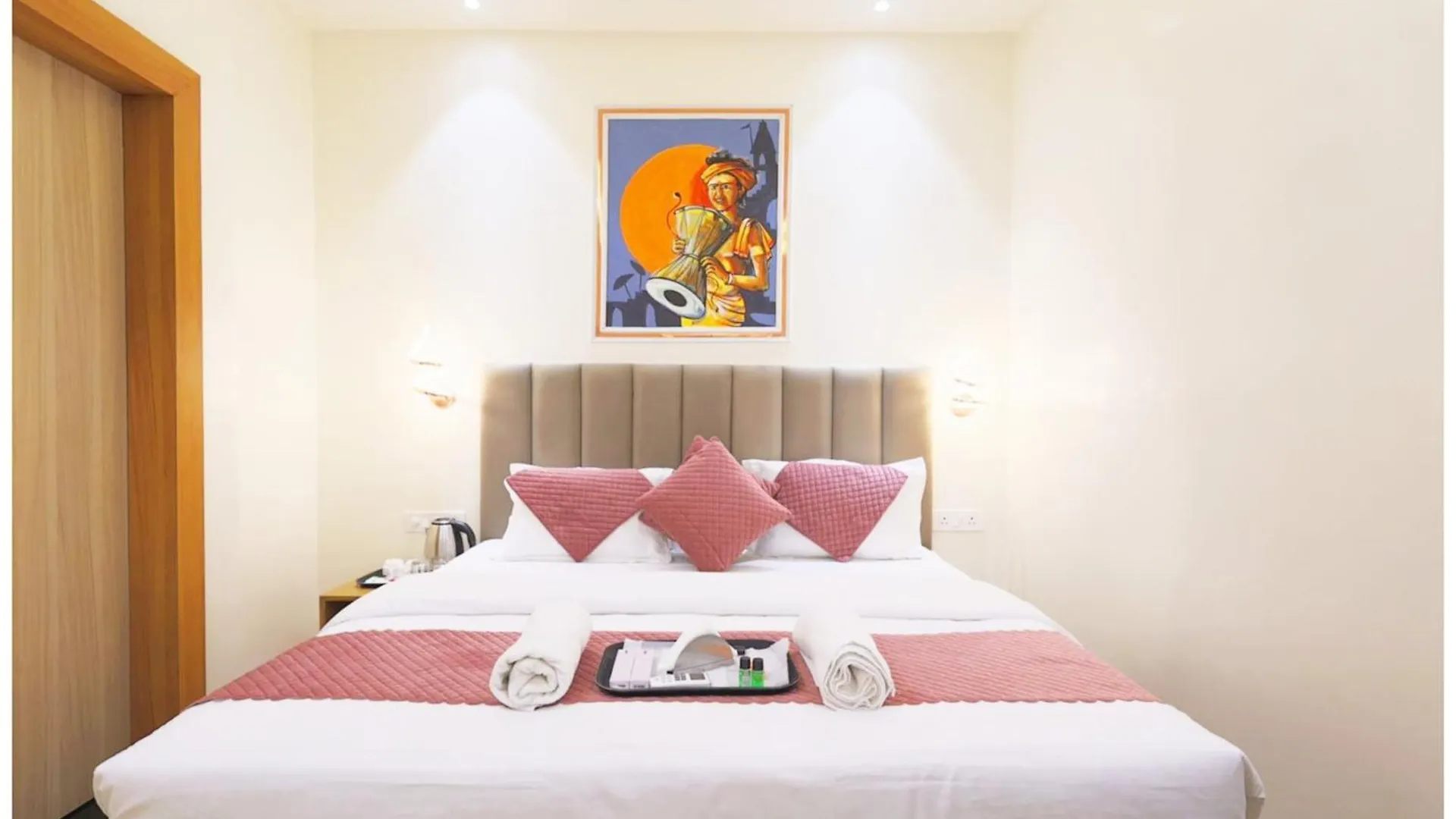 Hotel The Banaras Inn !Near Kashi Vishwanath Temple - Providing Air Conditioned And Well Decorated Rooms With Free Wi-Fi - Best Hotel In Varanasi 4*,